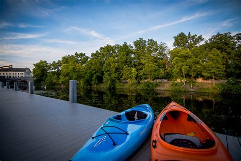 kayak rentals near me.
